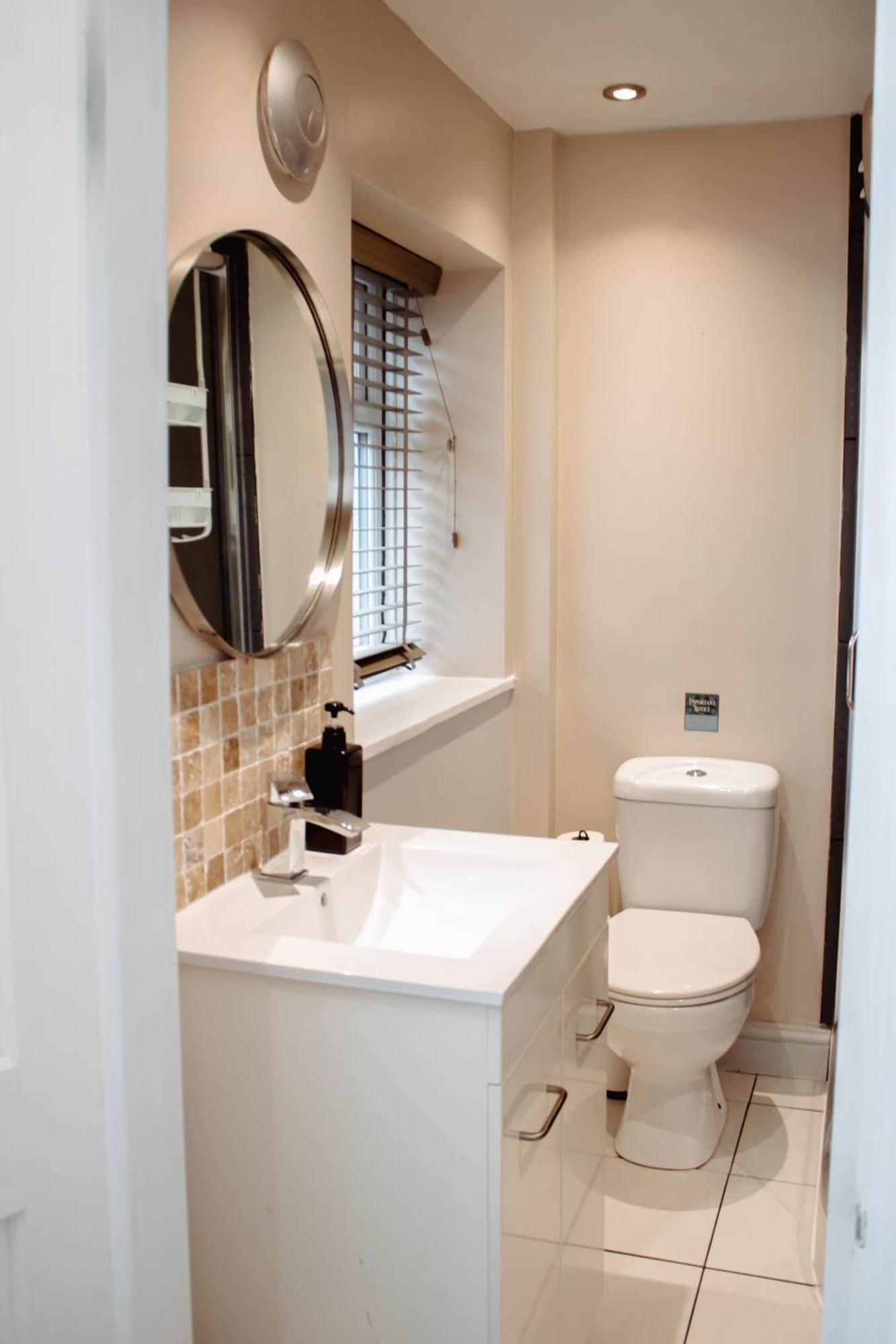 Spacious Flat With Free Parking Appartement Harrogate Buitenkant foto